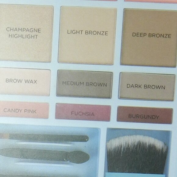 Face Kit Complete 41 items Vegan Cruelty Free 🆕NWT! - Picture 9 of 15